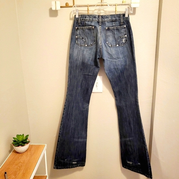 Juicy Couture | Y2K Heart Jeans - Picture 4 of 8